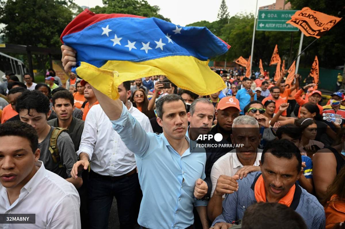 Foto: AFP | Guaidó señaló que el aplazamiento responde a las "solicitudes públicas".