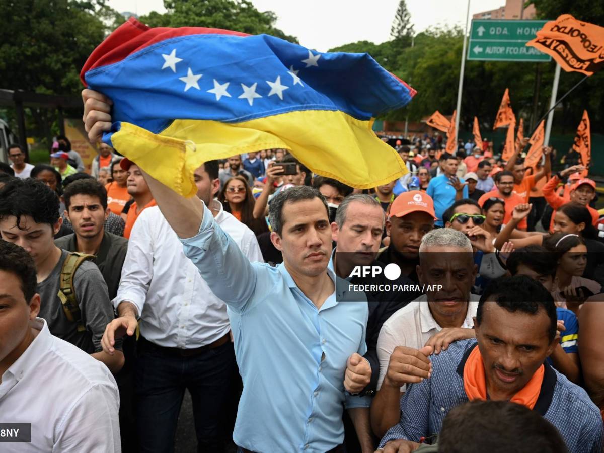 Foto: AFP | Guaidó señaló que el aplazamiento responde a las "solicitudes públicas".