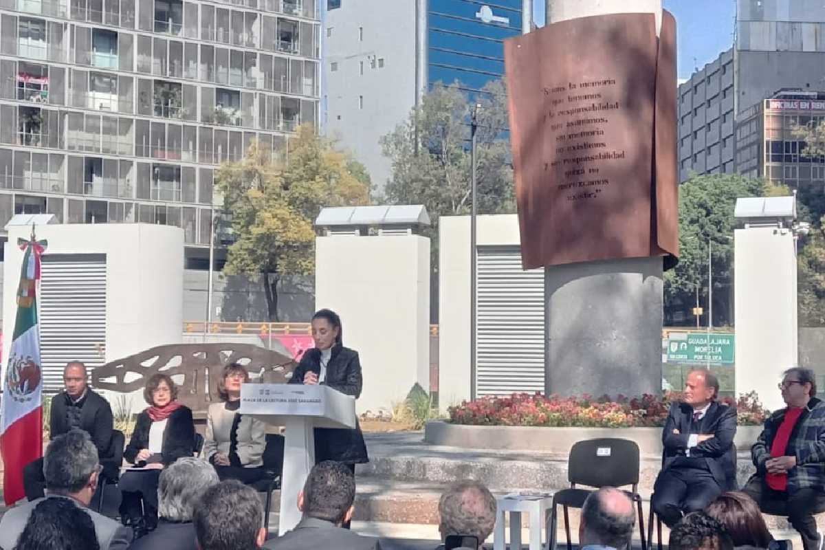 Inauguran Plaza de la Lectura José Saramago en Paseo de la Reforma