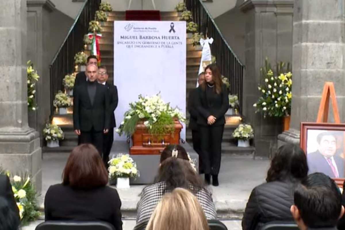 Este miércoles se ofrece un homenaje de cuerpo presente al gobernador de Puebla, Miguel Barbosa.
