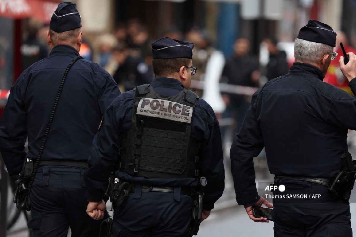 Tres personas murieron y tres resultaron heridas este viernes en un tiroteo ocurrido en el centro de París