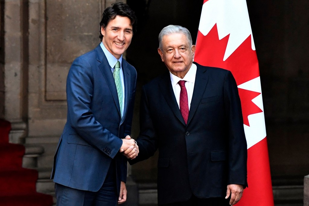 Trudeau visita México en el marco de la Cumbre de Líderes de América del Norte.
