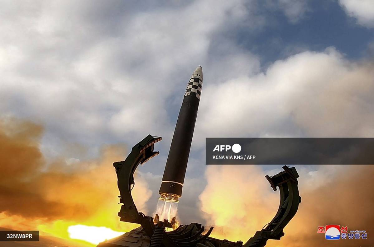Foto: AFP | Corea del Norte efectuó en 2022 pruebas de armas casi cada mes.