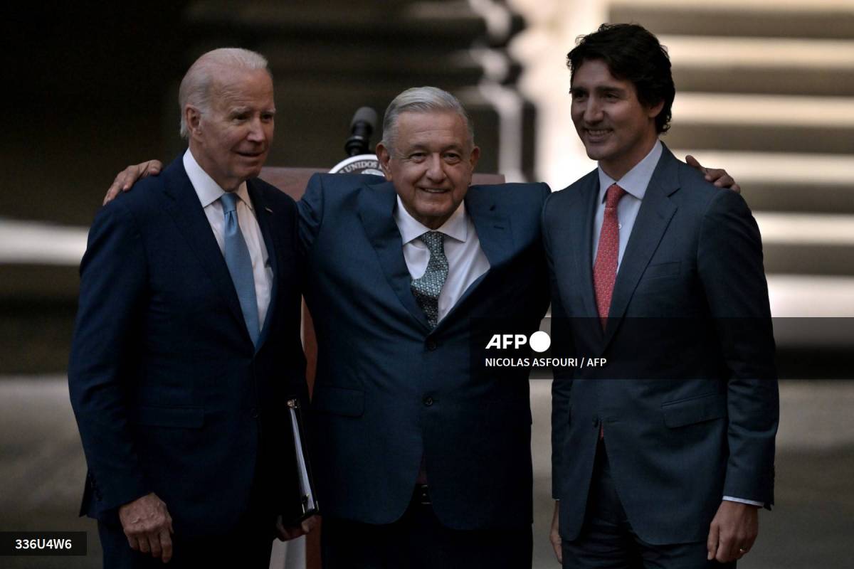 Foto: AFP | López Obrador señaló que los tres países conformarán un grupo de 12 especialistas. México
