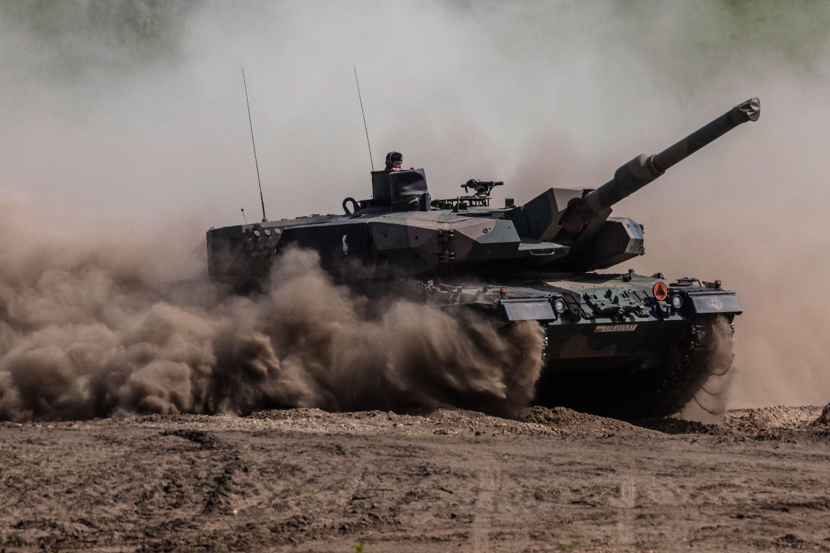 AMLO criticó la decisión del gobierno de Alemania de enviar más armas y tanques a Ucrania.
