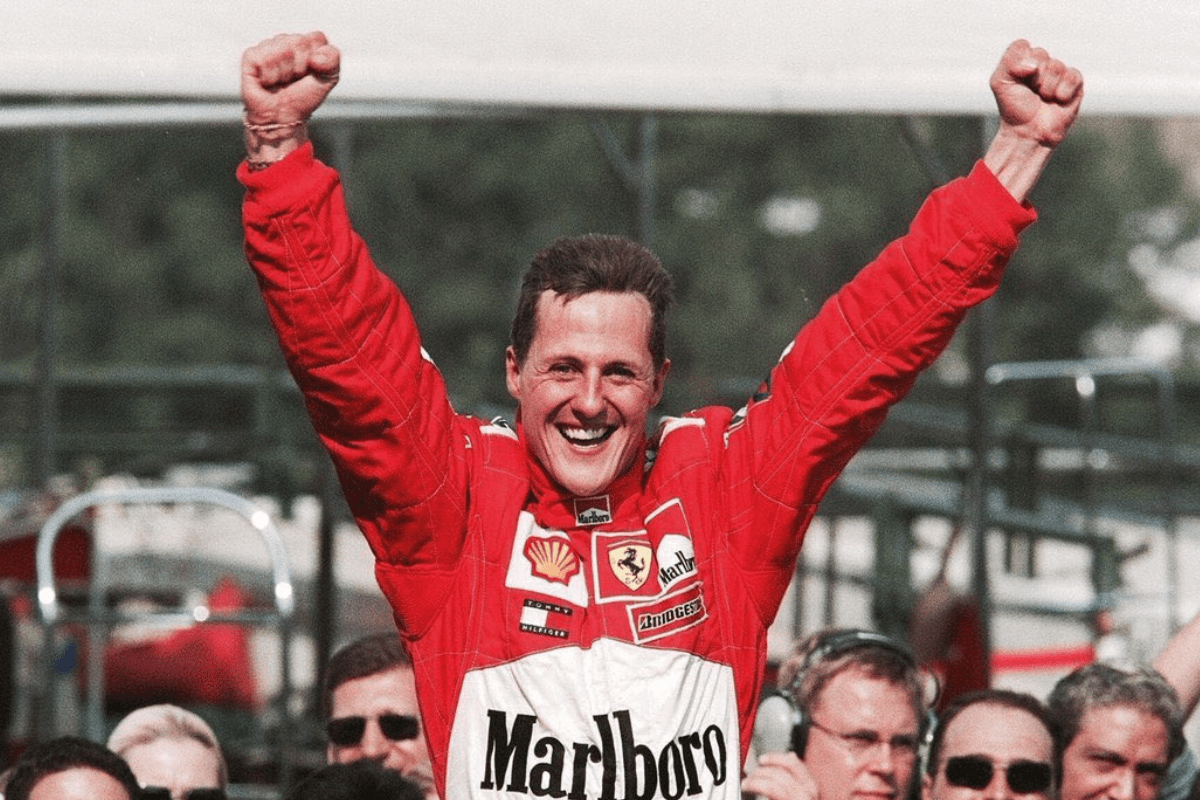 Foto:Twitter/@DiegoANarvae|¡HBD! Fanáticos celebran el cumple 54 de Michael Schumacher en redes