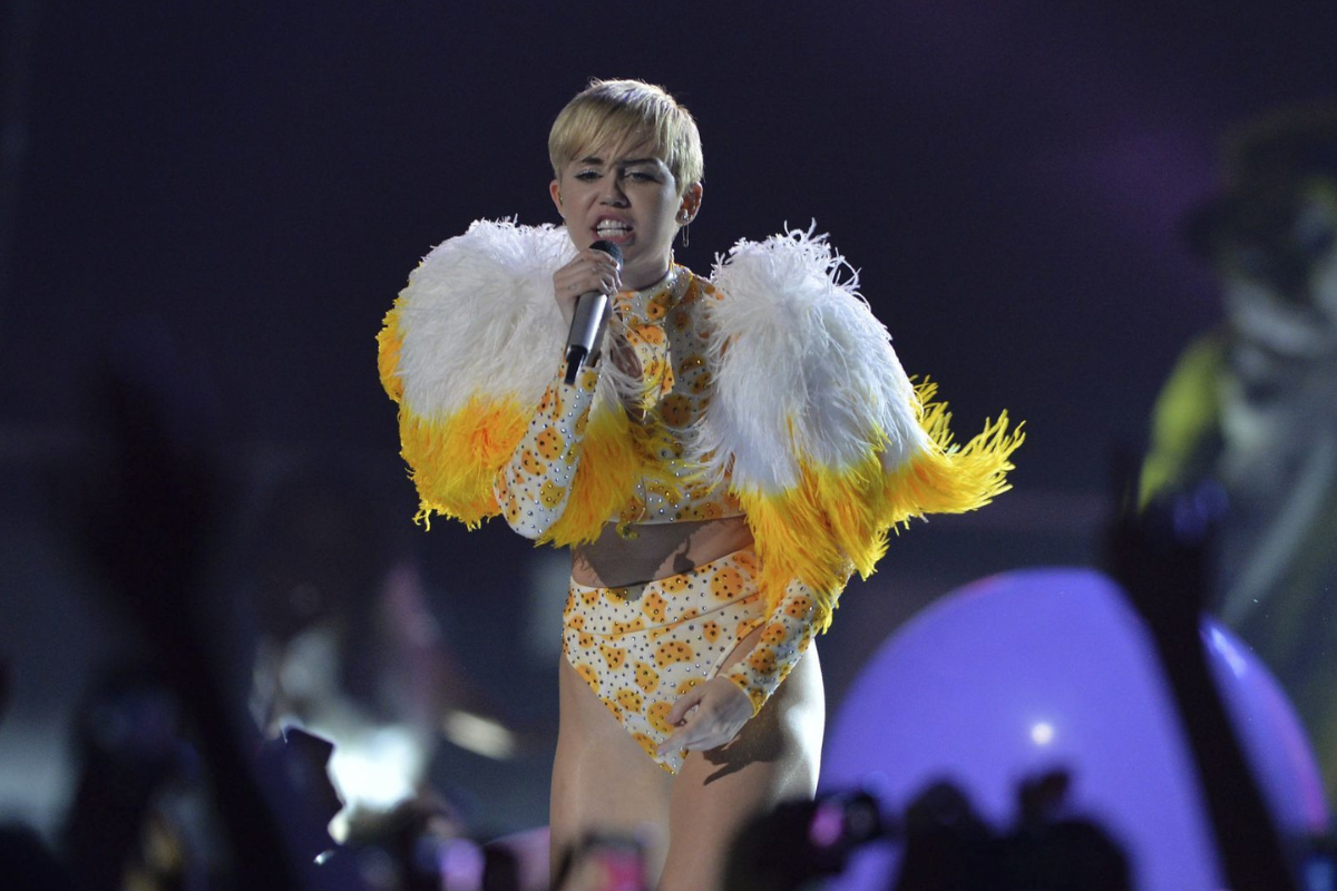 Foto:Cuartoscuro|¡Paren todo! Miley Cyrus con “Flowers” le quita el puesto #1 a Shakira