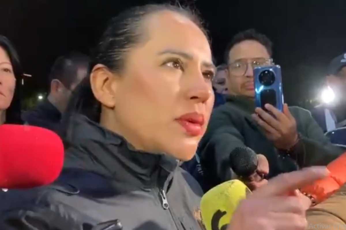 Sandra Cuevas advirtió que le va a "partir su m***" a la mandataria capitalina.