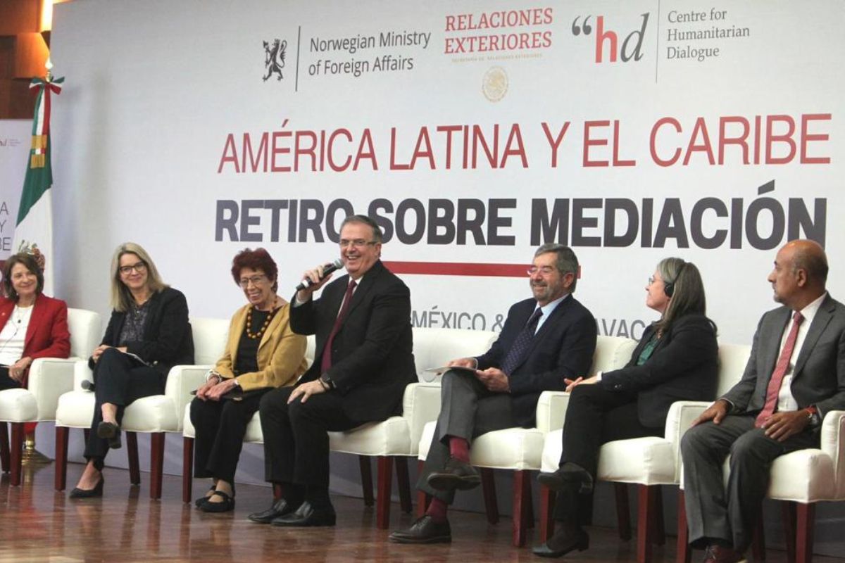 Marcelo Ebrard sostiene que la prohibición de drogas y el tráfico de armas son promotores de la violencia en América Latina y el mundo