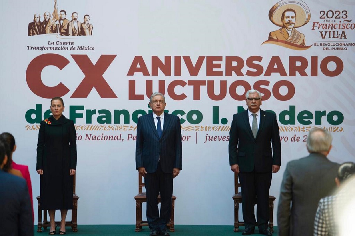 López Obrador encabezó el 110 Aniversario Luctuoso de Francisco I. Madero, donde montó Guardia de Honor