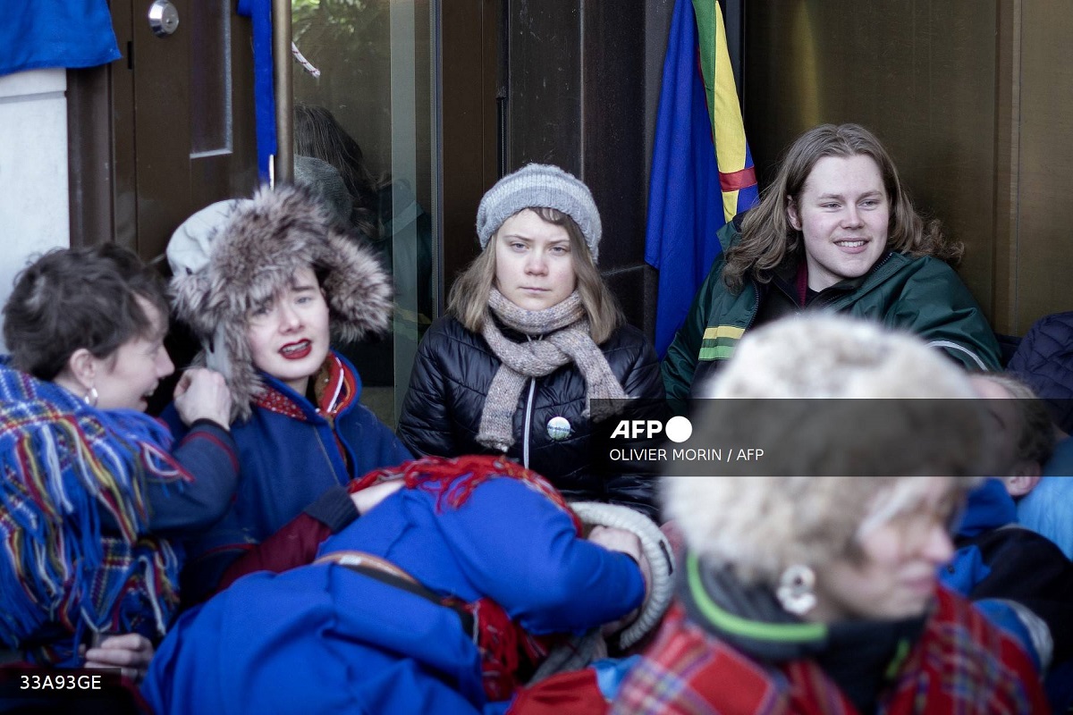Greta Thunberg y decenas de activistas samis, un pueblo originario del Ártico, fueron desalojados el miércoles por la policía