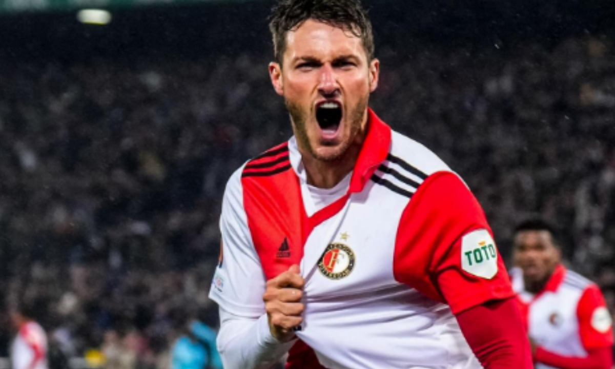 Foto:Instagram/@sant.gimenez | ¡Orgullo! Santiago Giménez anota el gol del pase a semifinales del Feyenoord