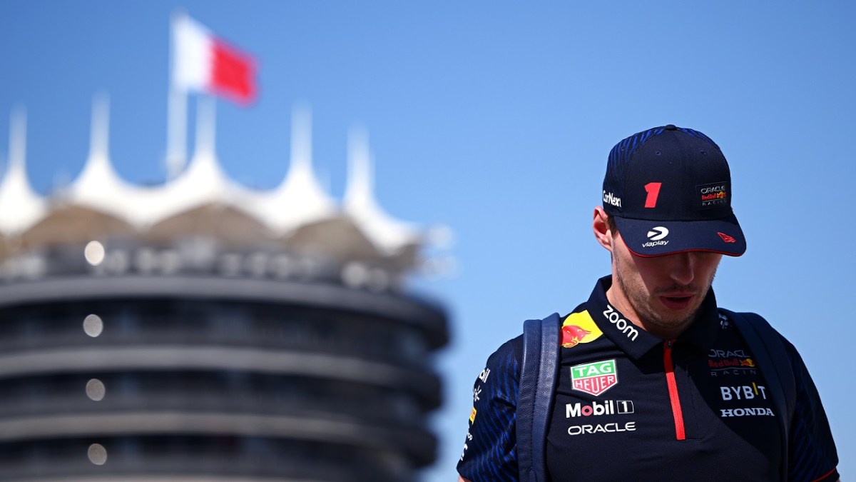 Verstappen de Red Bull, pondrá su corona en juego este fin de semana en Baréin, escenario del primer Gran Premio de la temporada