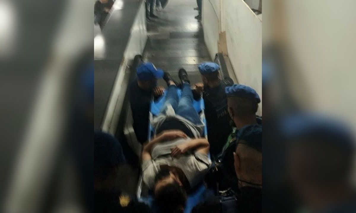En la estación Pantitlán de la Línea 9 del Metro ayudaron a una mujer que entró en parto