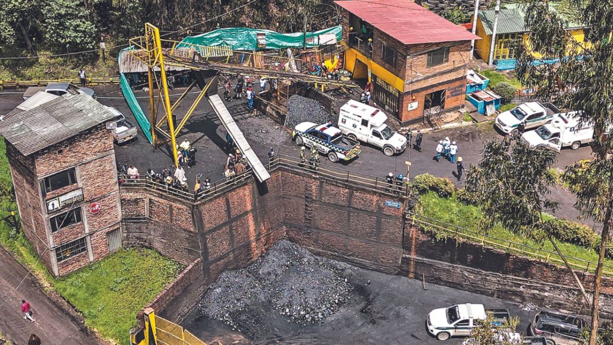 Una explosión en una mina de carbón en el centro de Colombia dejó un total de 21 trabajadores muertos
