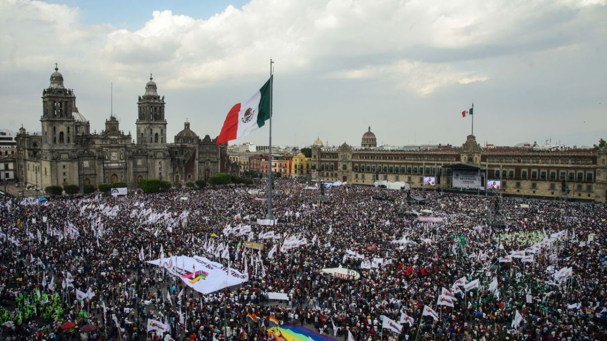 López Obrador agradeció a las personas que acudieron y señaló que lo hicieron por su propia voluntad