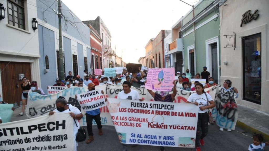 Cientos de personas tomaron las calles de Mérida, Yucatán, para manifestarse por la defensa del recurso y del pueblo de Sitilpech
