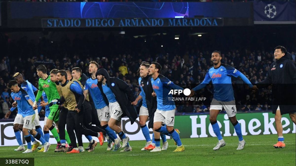 AFP | Napoli, a cuartos de Champions League tras vencer 3-0 al Eintracht Frankfurt.