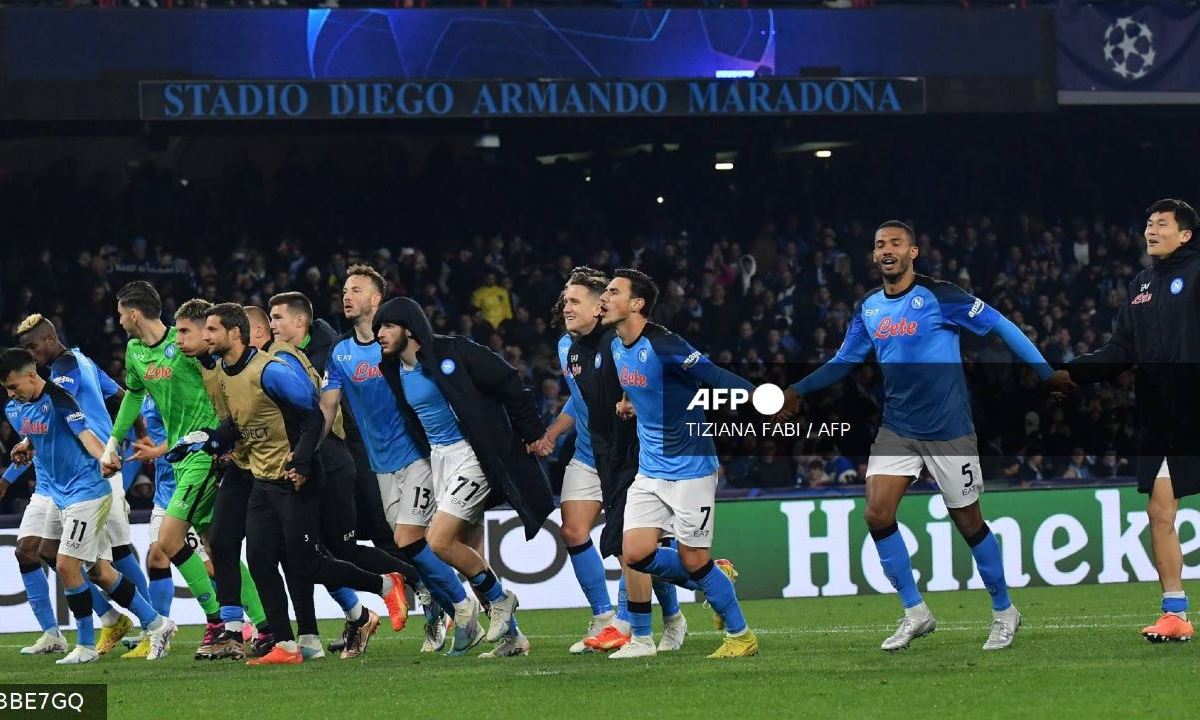 AFP | Napoli, a cuartos de Champions League tras vencer 3-0 al Eintracht Frankfurt.