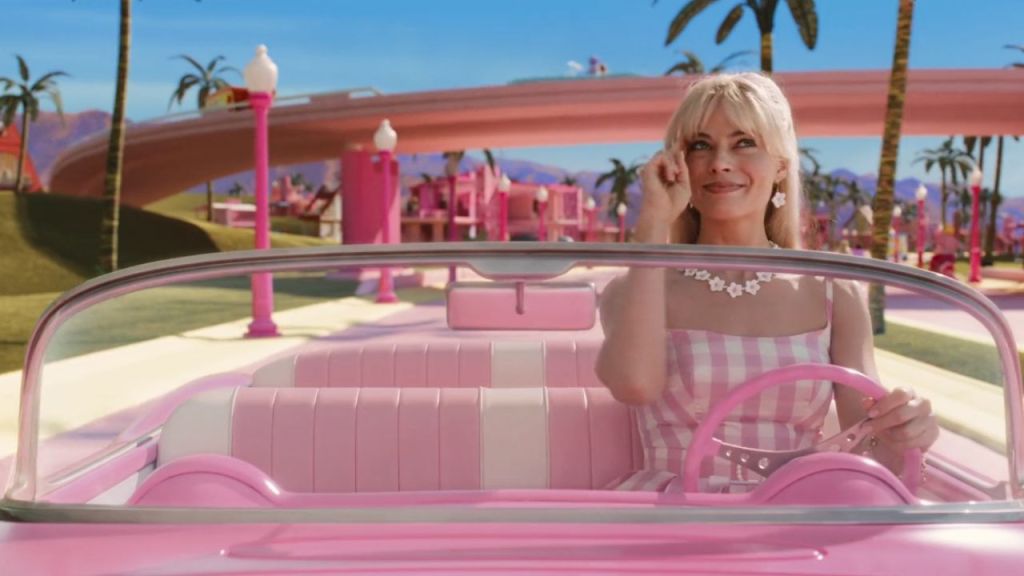 Warner Bros. Pictures lanzó un nuevo tráiler de la cinta live action de Barbie, que será protagonizada por Margot Robbie