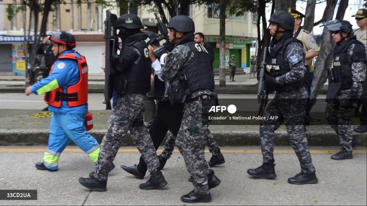 Foto: AFP | Ecuador declara estado de excepción; autoriza porte de armas de uso civil