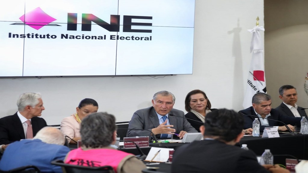 El INE y el Gobierno acordaron acatar la resolución de la SCJN sobre el Plan B.