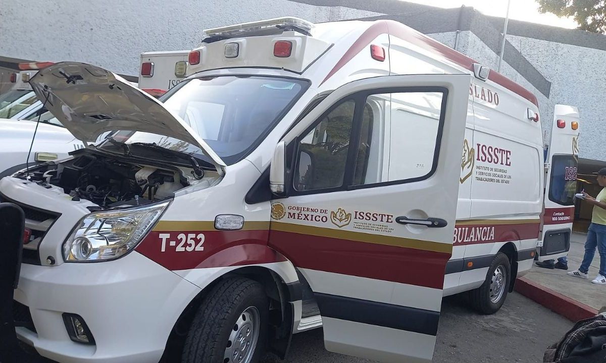 El Issste fortalecerá la estrategia de distribución de ambulancias en las unidades médicas