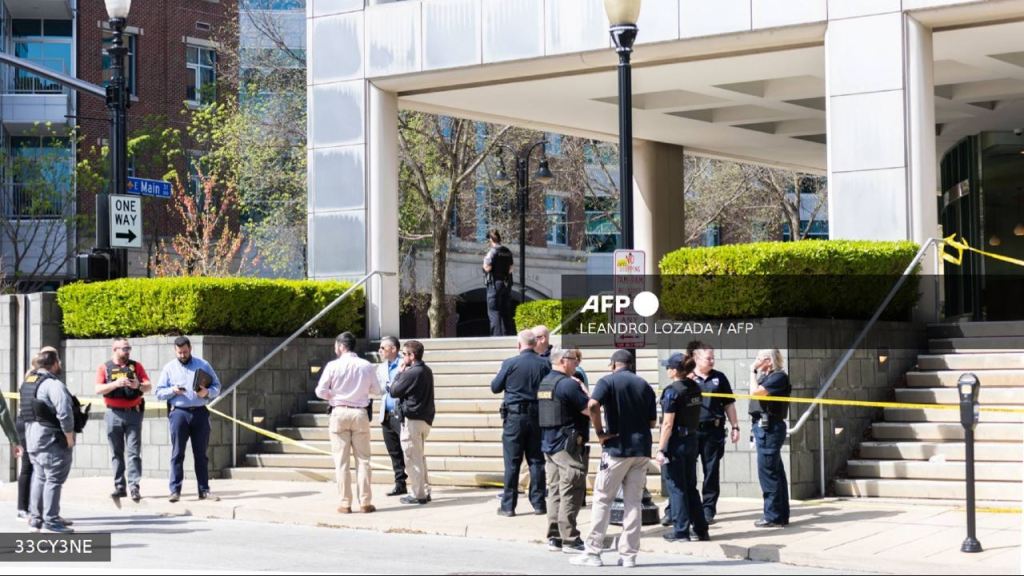 AFP | Tiroteo en banco de Kentucky deja cinco muertos