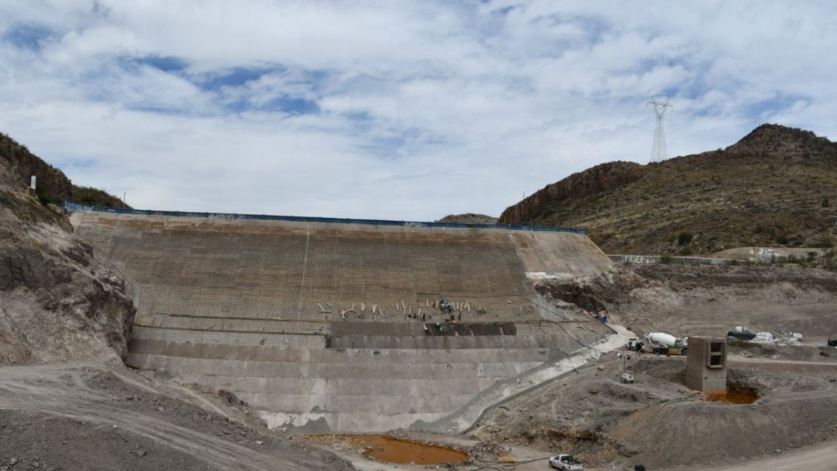 La Comisión Estatal del Agua (CEA), avanza con la rehabilitación de la presa El Peaje informó Benjamín Pérez Álvarez