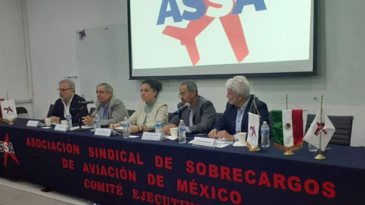Los extrabajadores de Mexicana de Aviación tienen hasta el 5 de junio para ponerse de acuerdo y concretar la venta de la marca y bienes inmuebles