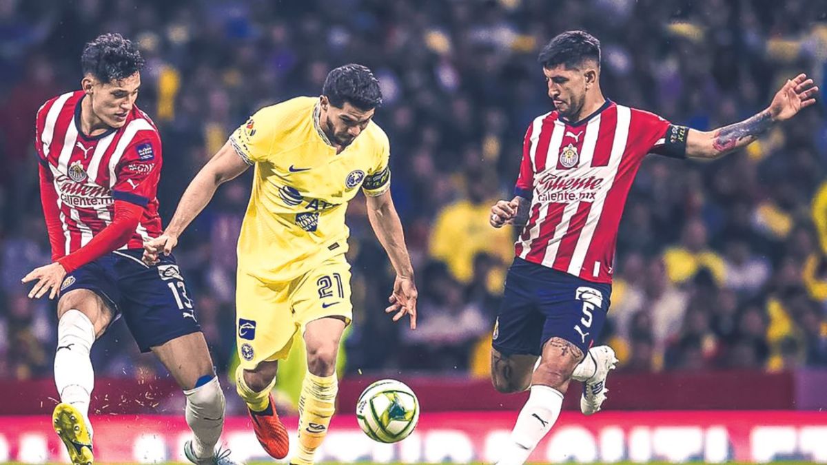 El Club Deportivo Guadalajara remontó la desventaja cosechada en la semifinal de ida, para superar al América 1-3 y clasificarse a la final