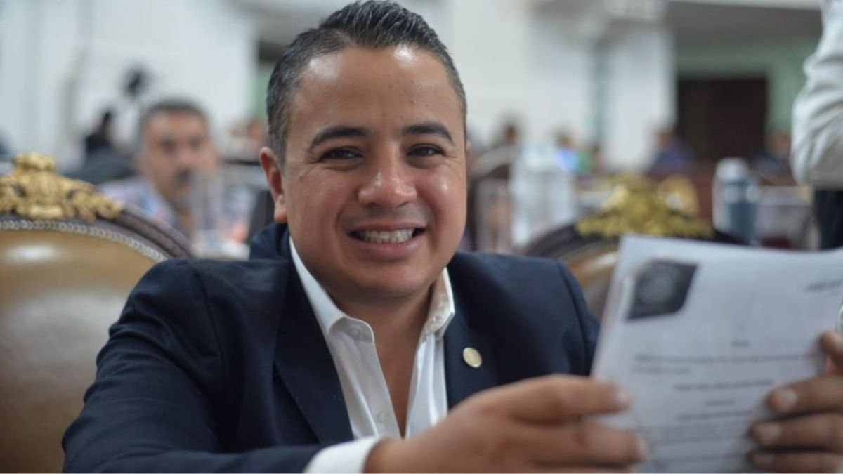 El morenista Janecarlo Lozano, propuso hasta ocho años de prisión a quienes distribuyan videos con retos virales