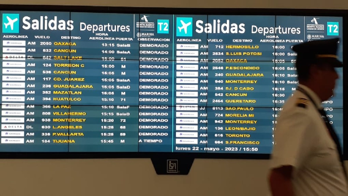 Foto: Jorge X. López | Suma AICM más de mil 200 vuelos afectados por ceniza.