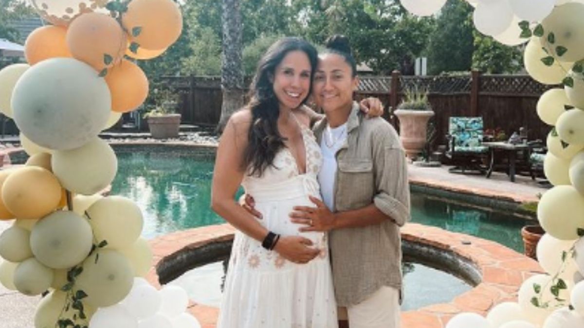 Foto:Instagram/@stephanymayor|Ellas son Bianca Sierra y Stephany Mayor, pareja futbolista que espera 2 bebés