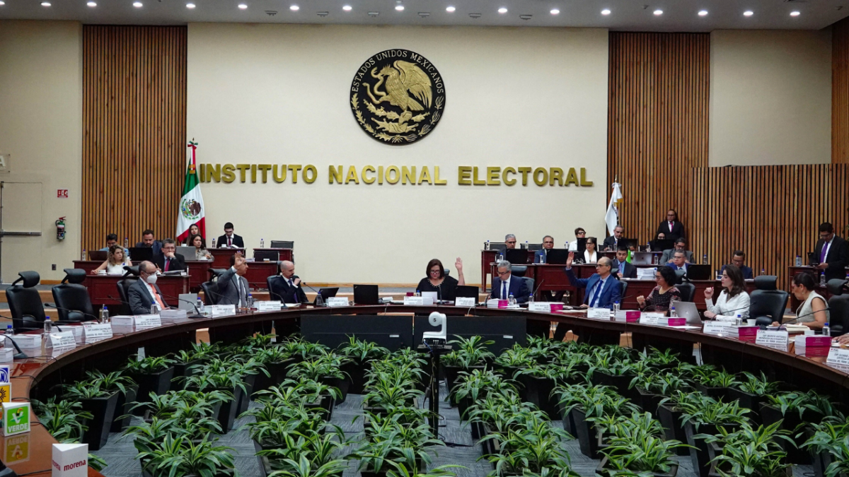 El proceso interno de Morena para definir quién será candidato a la Presidencia 2024 es legal, pero transgrede los tiempos establecidos