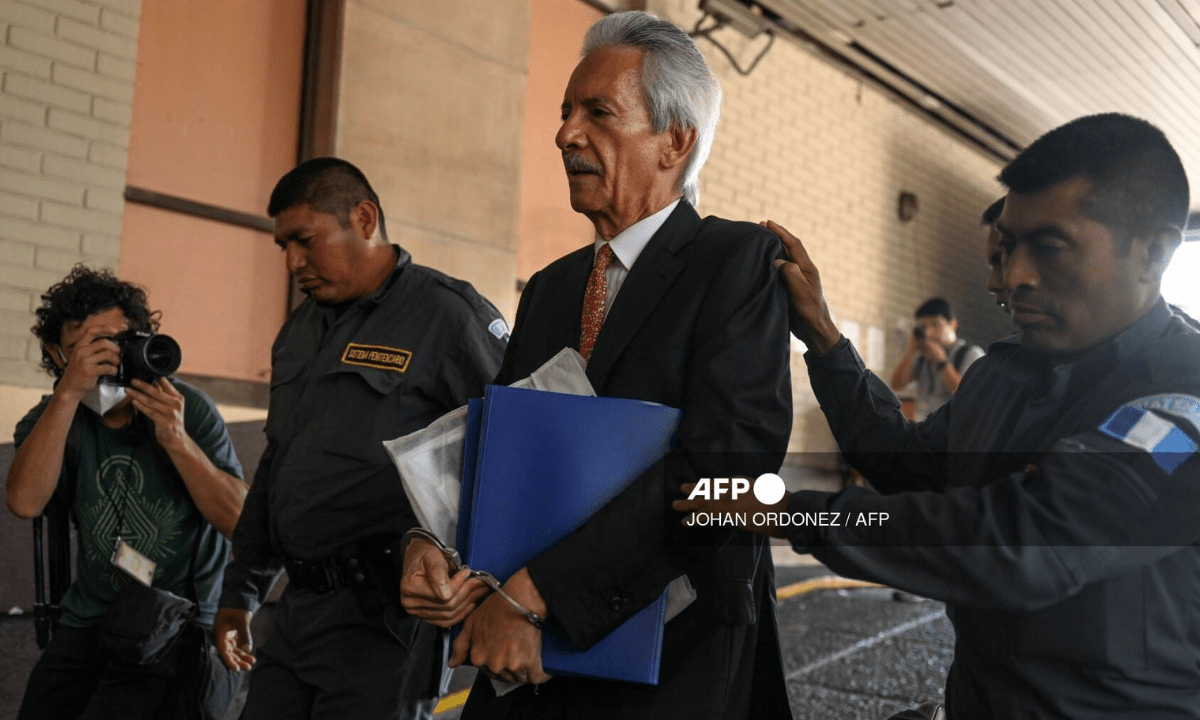 Foto: AFP | José Rubén Zamora Marroquín fue condenado a prisión en Guatemala.