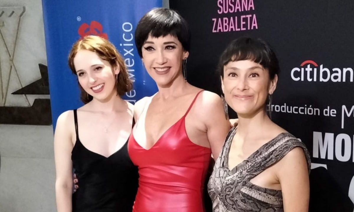 Elisabetha Gruener ,hija de Susana Zabaleta, debuta como directora teatral en México con una nueva versión de Los Monólogos de la Vagina
