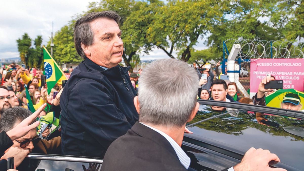 El Tribunal Superior Electoral suspendió el juicio del expresidente ultraderechista Jair Bolsonaro