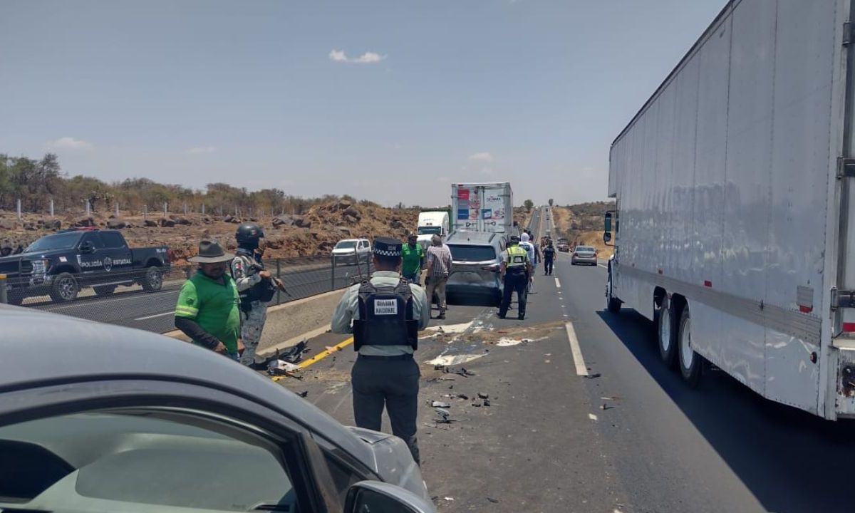 Se registró otro accidente en la autopista Zapotlanejo-Lagos de Moreno, donde estuvieron involucrados tráileres.