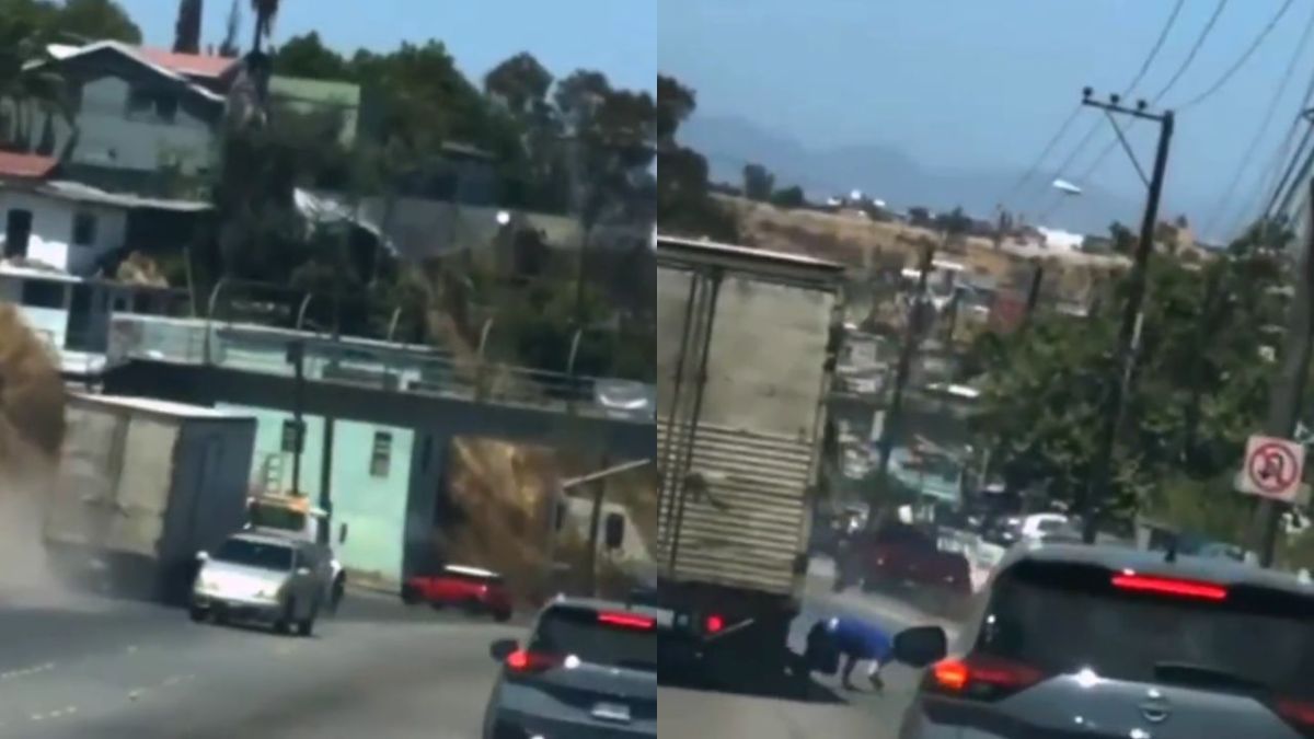 Grúa que arrastraba un camión se queda sin frenos y el conductor salta para evitar recibir daño por el choque en carretera de Tijuana.