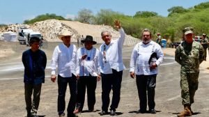 AMLO evalúa avances en caminos entre Sonora y Chihuahua. Noticias en tiempo real