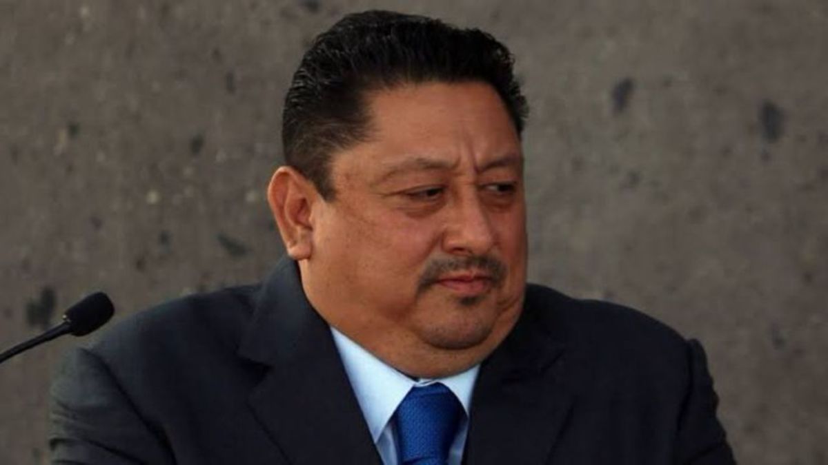 A finales de 2020, la Fiscalía General de la República pidió desaforar y retirar de su cargo a Carmona Gándara con el argumento de no haber pasado la evaluación de confianza.