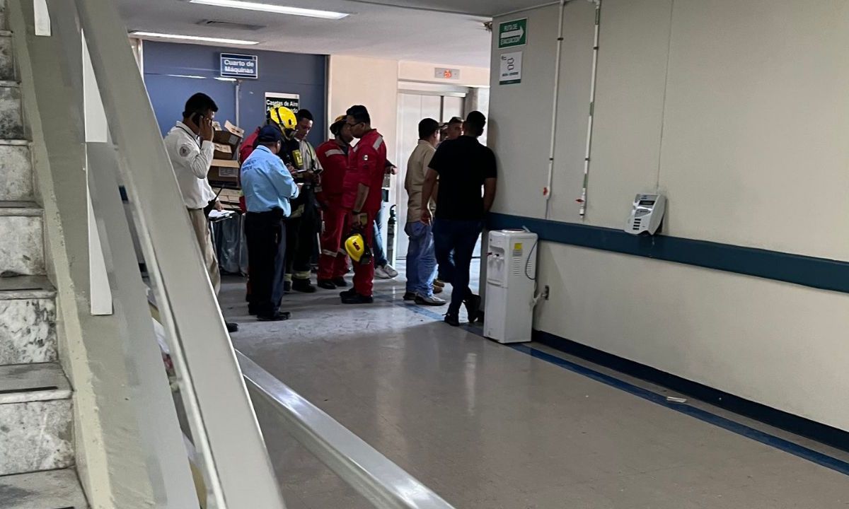 Sin lesionados falla de elevador en hospital del IMSS en Guadalajara, Jalisco