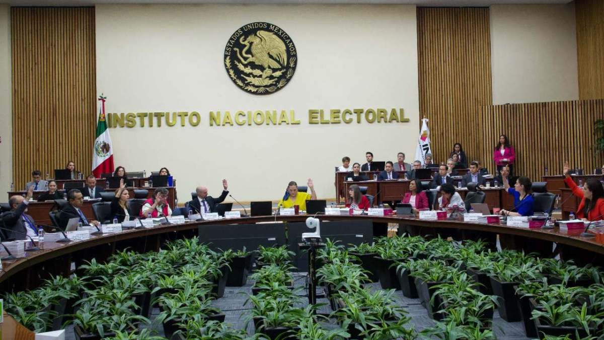 Los partidos políticos mostraron su preocupación por la división entre los consejeros del Instituto Nacional Electoral (INE) que ha retrasado, por ejemplo el nombramiento de los integrantes de las comisiones.
