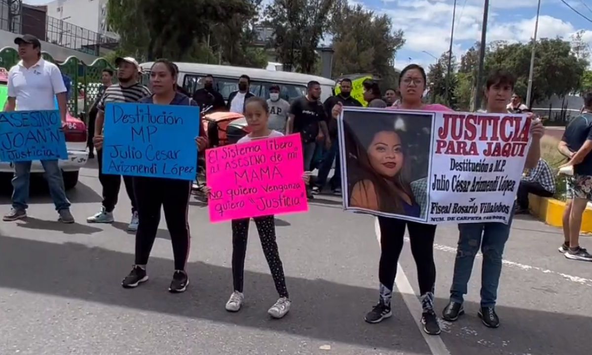 VIDEO: Bloquean la autopista México-Cuernavaca; exigen justicia por la muerte de Jaqui