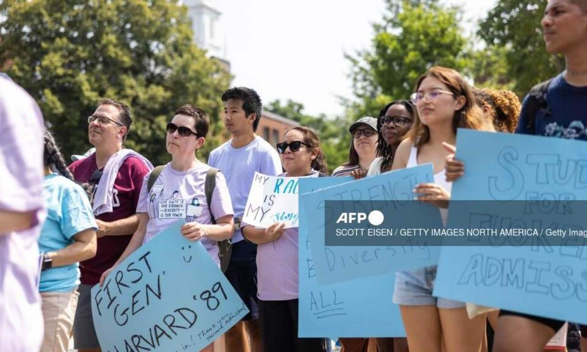 El Gobierno de Estados Unidos inició una investigación sobre la política de la prestigiosa Universidad de Harvard de privilegiar a los hijos de sus graduados en el proceso de admisión