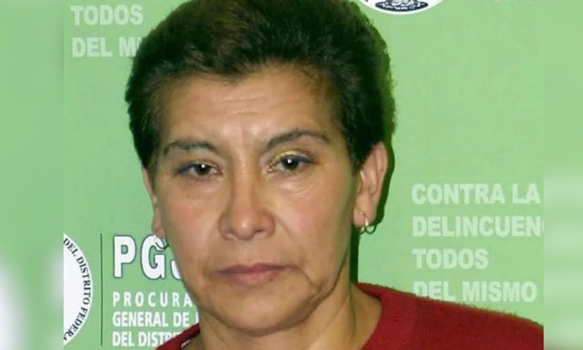 Trasladan de Santa Martha Acatitla al Hospital General Xoco a Juana Barraza conocida como “La Mataviejitas” tras fractura de femur