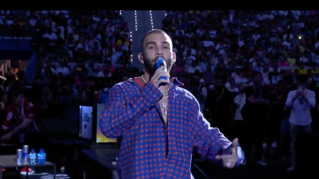 El cantante colombiano,Manuel Turizo, cantó en la Kings League el tema "Copa Vacía", colaboración con Shakira