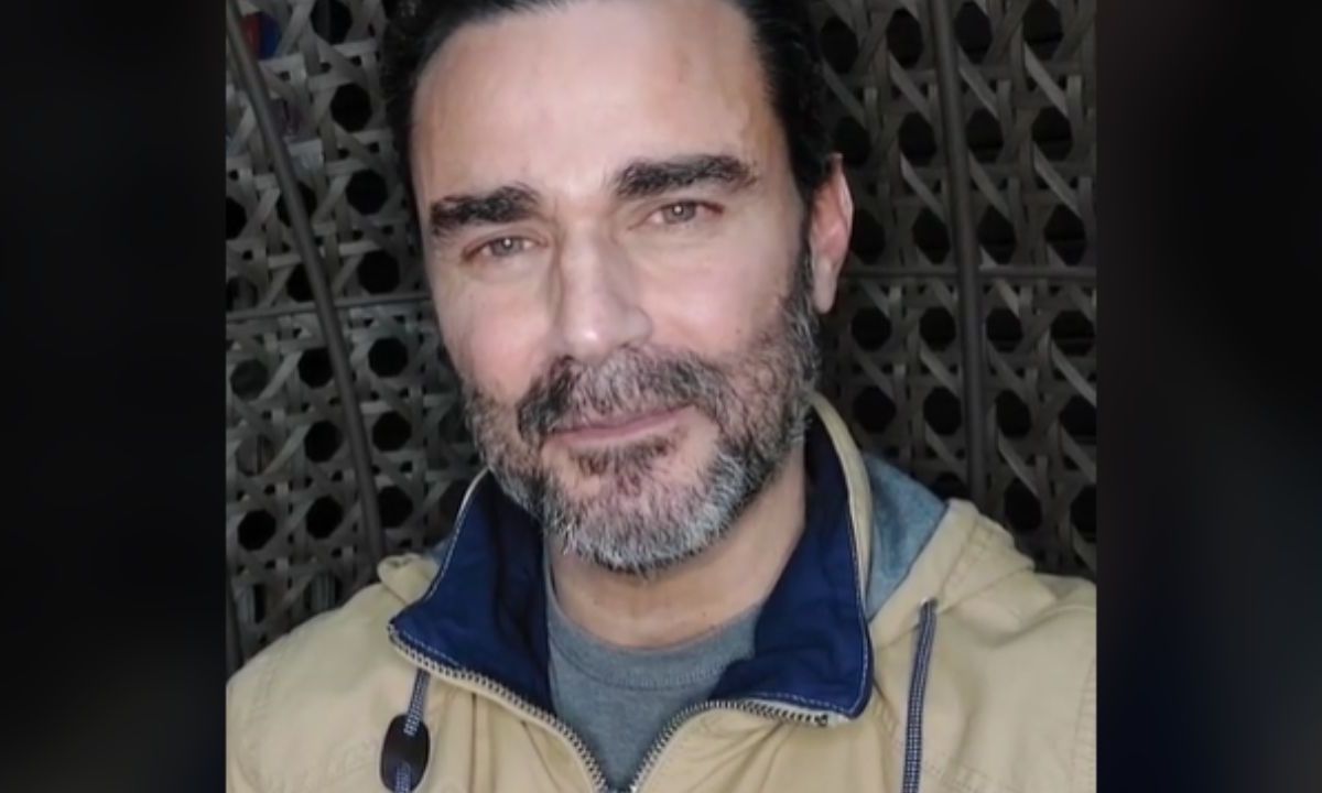 El actor mexicano Carlos Torres, reveló que fue diagnosticado con cáncer
