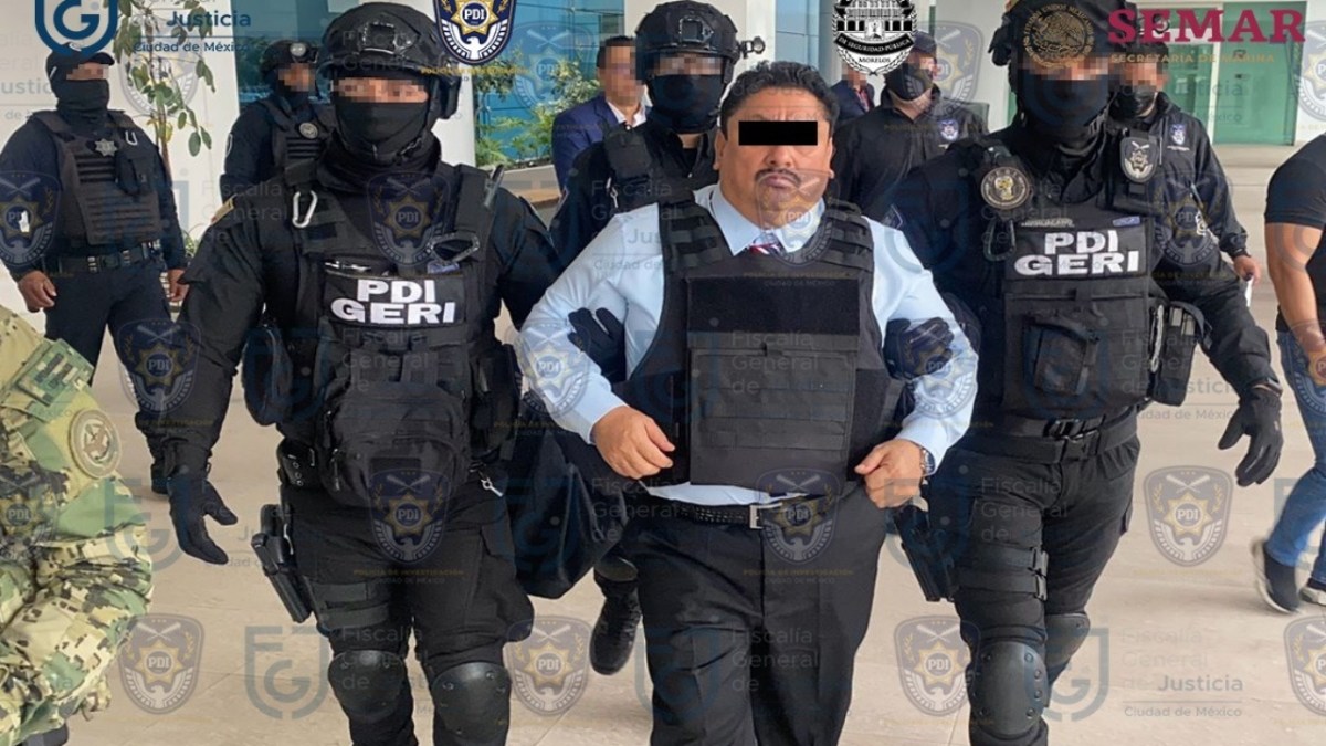 El fiscal de Morelos, Uriel N, quien fue detenido nuevamente tras el delito de encubrimiento por favorecimiento fue trasladado al penal "El Altiplano"